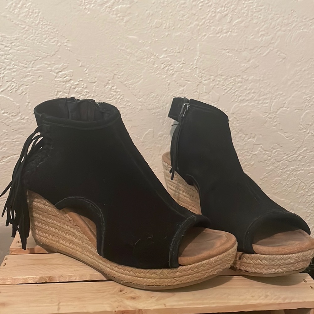 Fringe Wedges